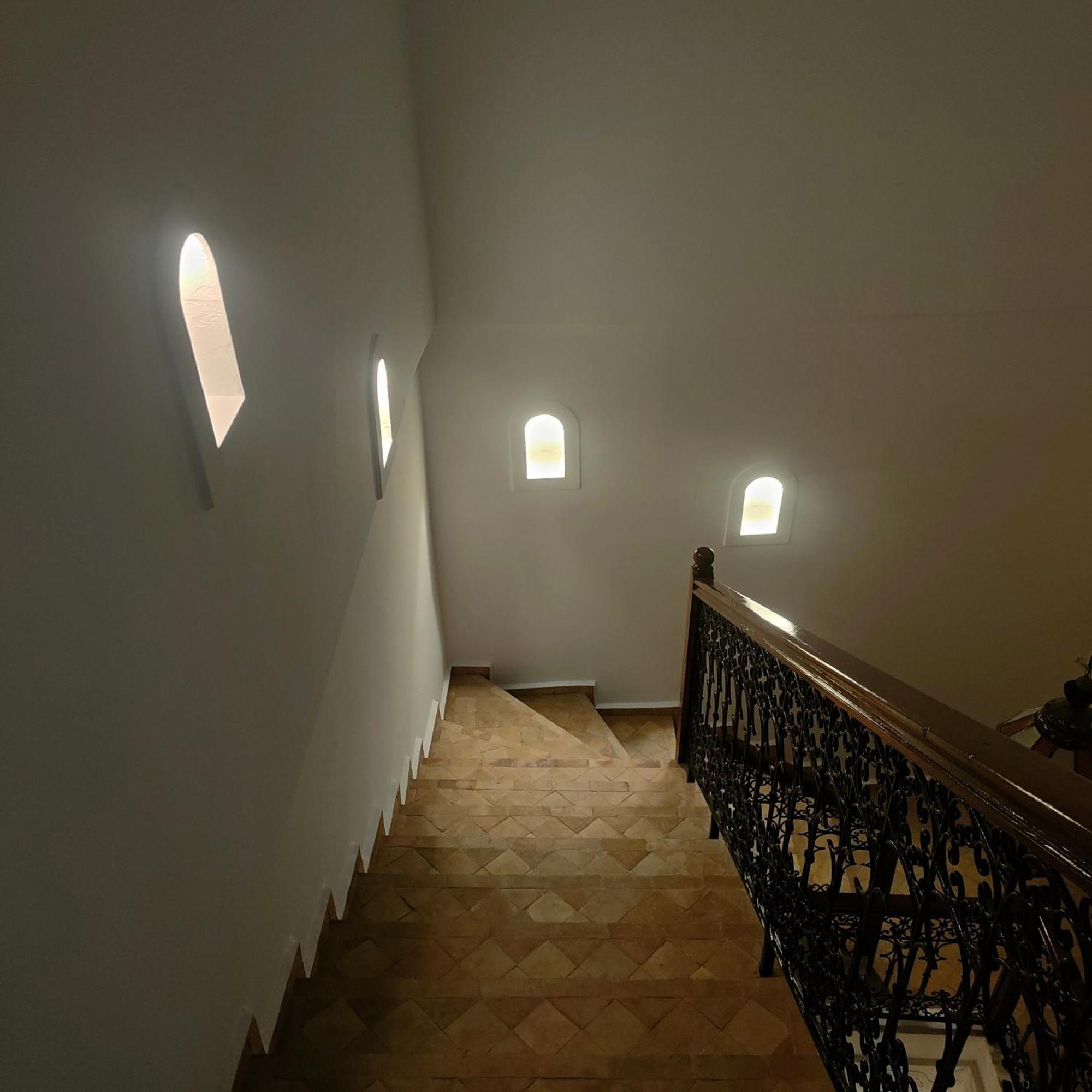 Riad Bkl Luxury Dar Baroud Tanger Exteriör bild